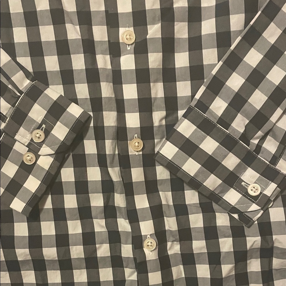 Saddlebred Black and White Gingham Button-Down Shirt 100% cotton - Picture 3 of 6